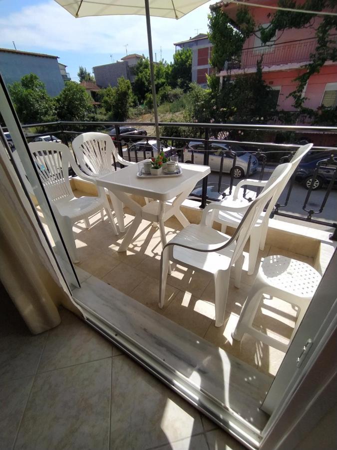 Διαμέρισμα Στην Πόλη Metamorfosi Buitenkant foto
